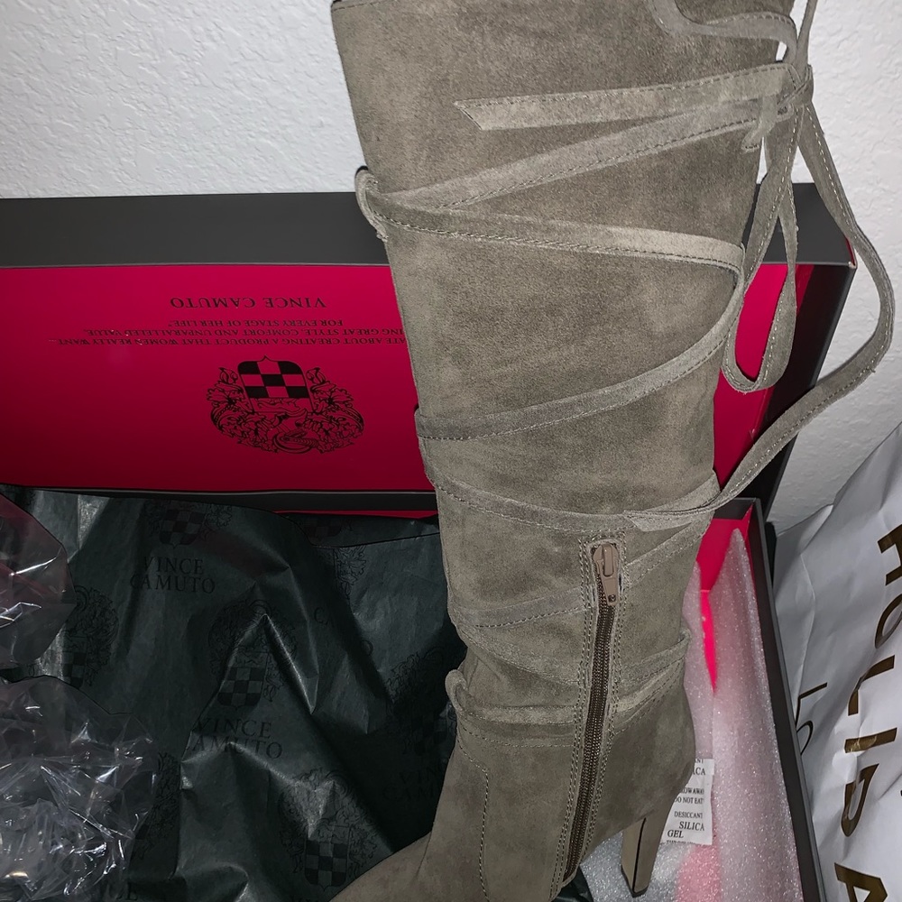 Suede boots